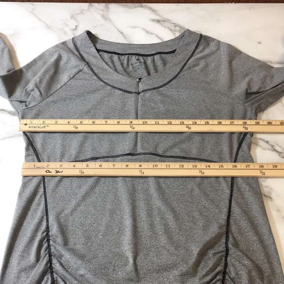 Athleta Heather Gray Ruched Half Zip Long Sleeve Tee Womens Large Running - Picture 8 of 14